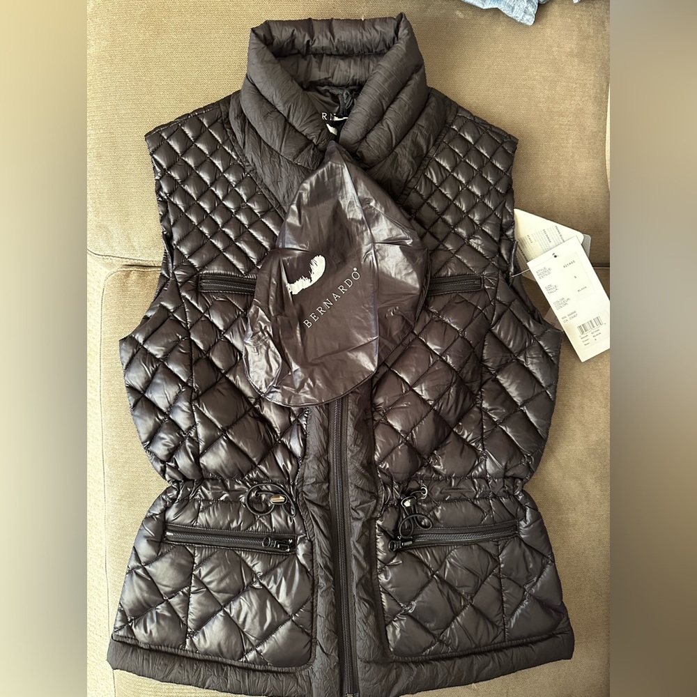 BERNARDO Goose Down Vest Black Small Women's NWT